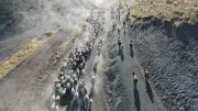 Nemrut'un Eteklerinde Çobanların Tozlu Yolculuğu