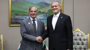 Pakistan Başbakanı Şerif ile İran Cumhurbaşkanı Pezeşkiyan görüştü