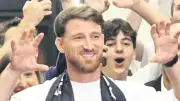 Salih Özcan İstanbul'da: Beşiktaş ile 3 Yıllık Anlaşma İmzalayacak