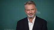 Sam Neill'in ölüm nedeni zatürre olarak açıklandı