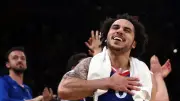 Shane Larkin Fenerbahçe'de: 2 Yıllık Sözleşme İmzalandı