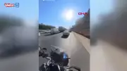 TEM Otoyolu'nda Kontrolsüz Yan Yol Girişi: Motosiklet Sürücüsü Yaralandı