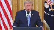 Trump'tan İran'a Sert Tehdit: 'Çok Sert Vuracağız'