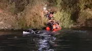 Tunceli'de takla atan otomobil Munzur Nehri'ne düştü: 2 yaralı