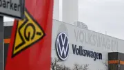 Volkswagen'de büyük yeniden yapılanma: 100 bin kişi işten çıkarılacak