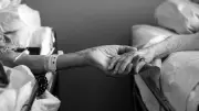 Yargıtay'dan emsal karar: Hasta eşine bakmayan kocayı ağır kusurlu buldu