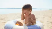 Yaz sıcağında bebekler daha fazla risk altında! Uzman uyardı