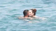 Yıldız Çağrı Atiksoy ve Berk Oktay'ın Bodrum'da Romantik Tatil Anları