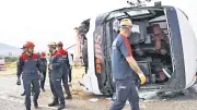 Yolcu Otobüsü Devrildi: 1 Ölü, 40 Yaralı