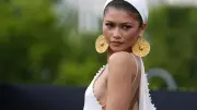 Zendaya'nın 3000 Yıllık Küpeleri Kültürel Yağma Tartışması Yarattı