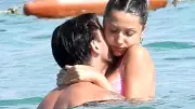 Zeynep Bastık ve Serkay Tütüncü Çeşme'de Romantik Tatil