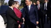 Özgür Özel, tutuklu Çankaya Belediye Başkanı Hüseyin Can Güner'i cezaevinde ziyaret etti