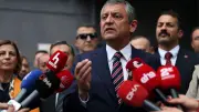 Özgür Özel'den yeni parti sinyali: İsim ve logo çalışmaları sürüyor
