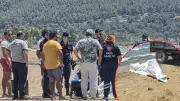 İzmir Pamucak Sahili'nde 60 Yaşında Erkek Cesedi Bulundu, Boynunda Tel İddiası