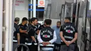 İzmit Belediyesi'ne rüşvet operasyonu: Başkan Hürriyet ve eşi sağlık kontrolünde