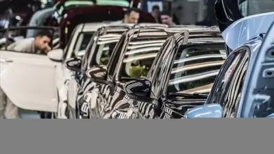Alman otomotiv endüstrisinde kriz büyüyor: Üreticiler küçülüyor