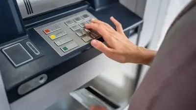 ATM'deki Sarı Tuşun Bilinmeyen Güvenlik Görevi