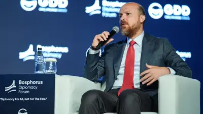 Bilal Erdoğan gençlere seslendi: Ümmetin dertleriyle dertlenin
