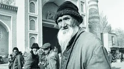 Doğu Türkistan'da Çin'in 1,5 Asırlık Baskı ve Asimilasyonu