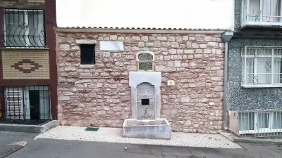 Fatih Belediyesi 138 tarihi çeşmeyi yeniden suyuna kavuşturdu