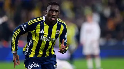 Fenerbahçe'de flaş ayrılık iddiası: Stuttgart, Sidiki Cherif için devrede