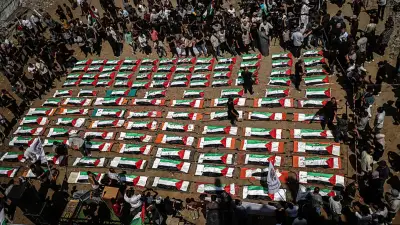 Gazze'de Aynı Aileden 112 Kişi İçin Toplu Cenaze Töreni Düzenlendi