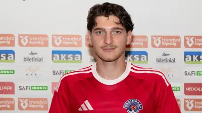 Kasımpaşa, 19 yaşındaki Muhammed Emin Bektaş'ı kadrosuna kattı