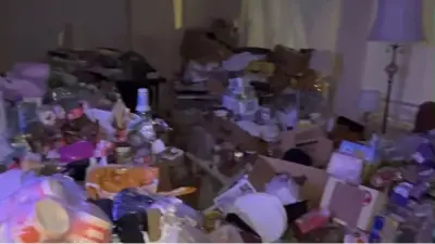 Kütahya'da yalnız yaşayan yaşlı kadın evdeki çöp yığınları arasında bulundu