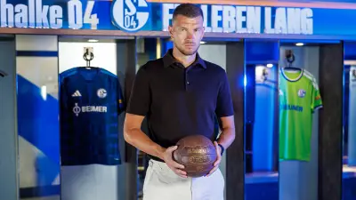 Schalke 04, Edin Dzeko ile sözleşme uzattı! 1 yıl daha