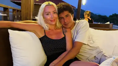 İsmail Hacıoğlu ve Duygu Kaya Kumarki Muğla'da tatilde