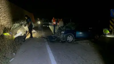 İznik'te kafa kafaya çarpışan iki otomobil: 2 ölü, 6 yaralı