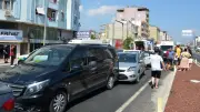 Antalya Serik'te 5 Araçlı Zincirleme Kaza: 6 Yaralı