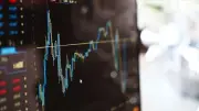 Avrupa Borsaları Pozitif Seyrediyor: Yatırımcılar Risk İştahı Artıyor