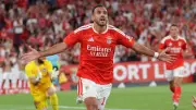 Benfica, Fenerbahçe'nin Pavlidis için 40 milyon Euro'luk teklifini reddetti