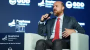 Bilal Erdoğan gençlere seslendi: Ümmetin dertleriyle dertlenin