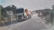 Bursa'da hatalı sollama kazaya ramak kaldı! O anlar kamerada
