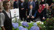 Şehit Eren Bülbül, şehadetinin 9. yılında kabri başında dualarla anıldı