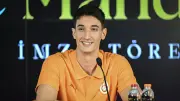 Galatasaray Erkek Voleybol'dan Efe Mandıracı için imza töreni