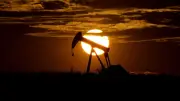 IEA petrol arz tahminini aşağı çekti: 2026'da arz 4,3 milyon varil azalacak