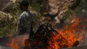 Kırılması Gereken İki Zincir Daha Var: Eğitimli Cehalet ve Derin Yoksulluk