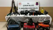 Çorum'da kaçak kazı yapan 5 kişi tutuklandı, cephanelik bulundu