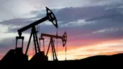 Petrol fiyatları ABD-İran anlaşma beklentisiyle düştü