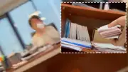 İzmit Belediyesi'nde rüşvet anı kamerada! Zarfı şuraya koy